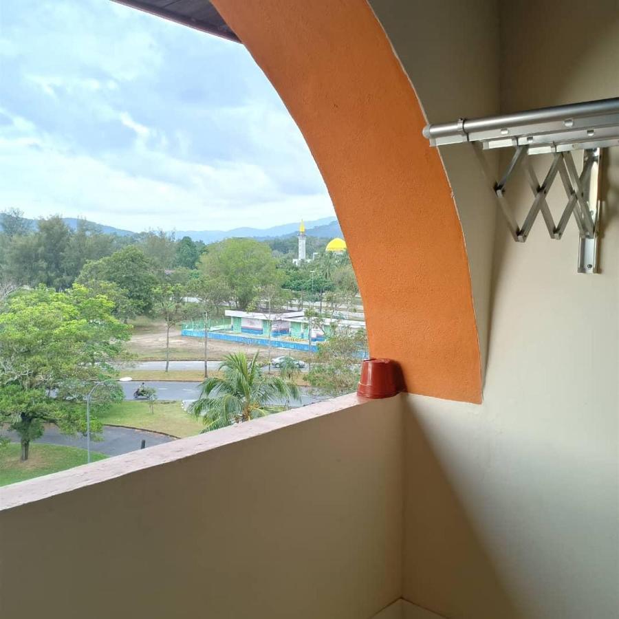 Kerteh Apartment Buitenkant foto